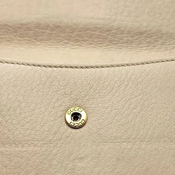 GUCCI LONG BEIGE WALLET